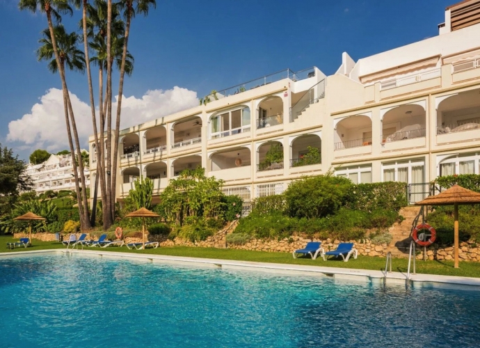 Apartamento Planta Media en La Quinta Balcones de la Quinta  - 1