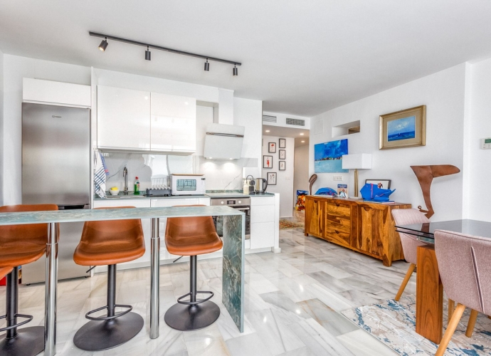 Apartamento Planta Media en Puerto Banús Jardines del Puerto  - 3