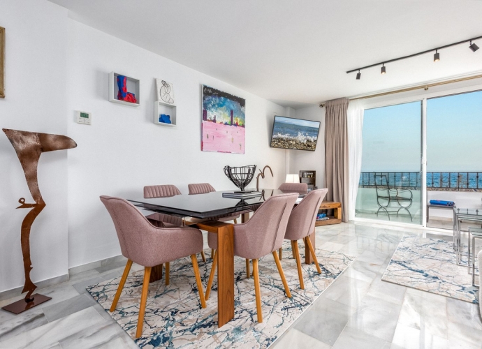 Apartamento Planta Media en Puerto Banús Jardines del Puerto  - 4