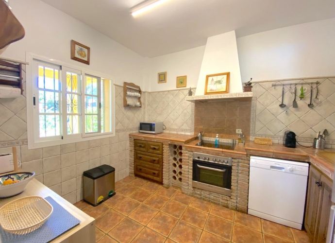 Villa Detached in Marbella - 5
