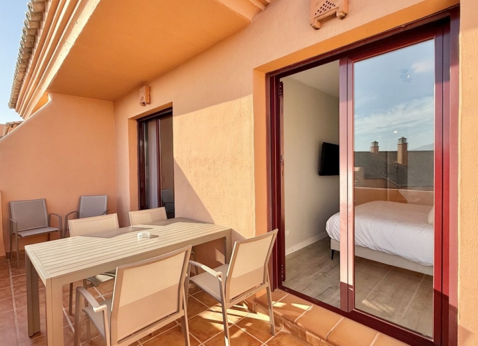 Apartment Middle Floor in Benahavís - 2