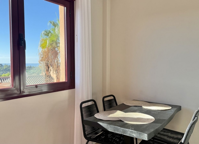 Apartment Middle Floor in Benahavís - 9