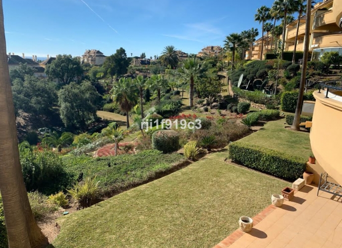 Appartement milieu d’Etage situé à Elviria Elviria Hills  - 5