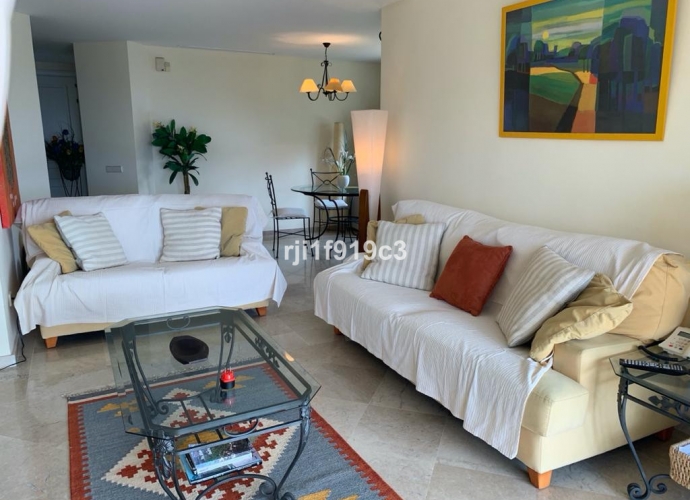 Appartement milieu d’Etage situé à Elviria Elviria Hills  - 7