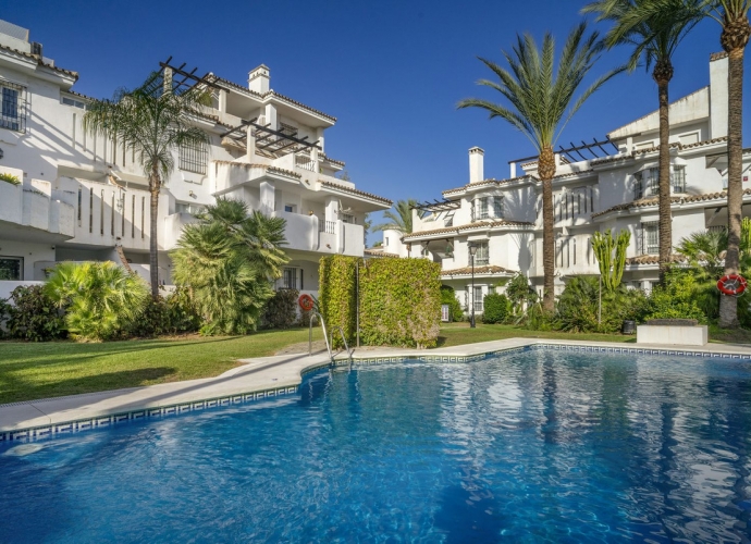 Apartamento Planta Baja en Nueva Andalucía - 1