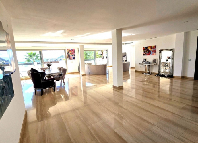 Apartamento Planta Media en Benahavís - 1