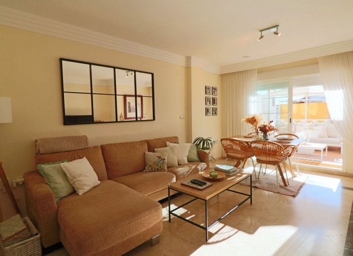 Apartment Middle Floor in Río Real - 9