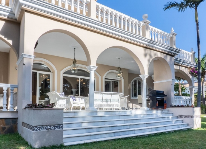 Villa Independiente en New Golden Mile - 4