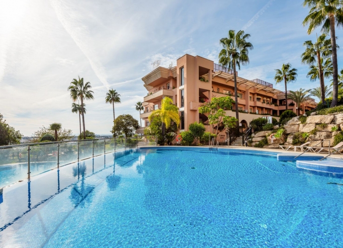 Apartamento Planta Media en Nueva Andalucía - 1