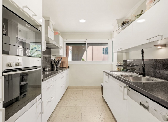 Apartamento Planta Media en Nueva Andalucía - 9