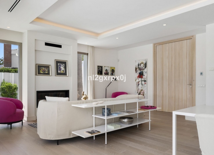 Villa Detached in Marbella - 6