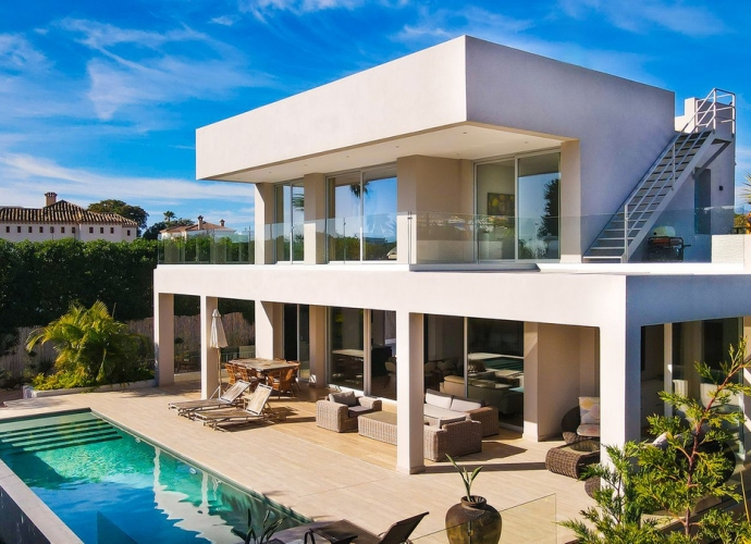 Villa Detached in Marbella - 1
