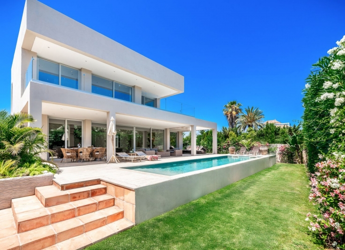 Villa Detached in Marbella - 3