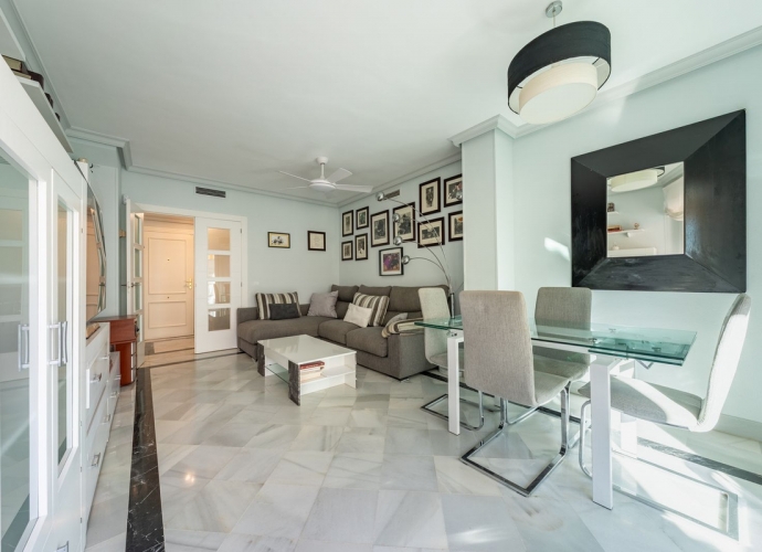 Apartment Middle Floor in Marbella - 9