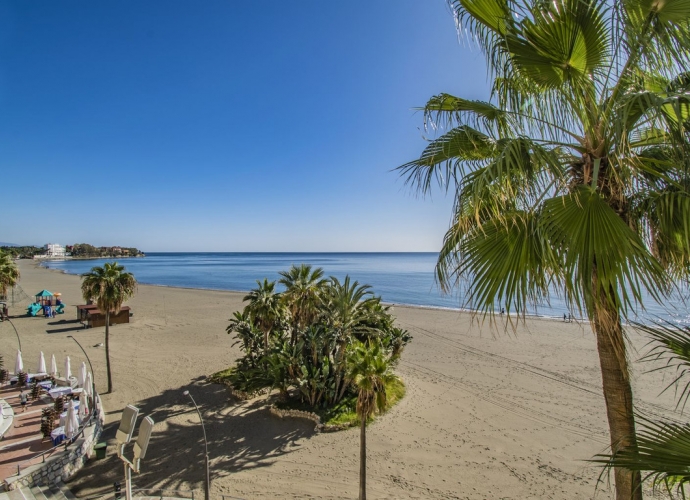 Apartment Middle Floor in Estepona - 4