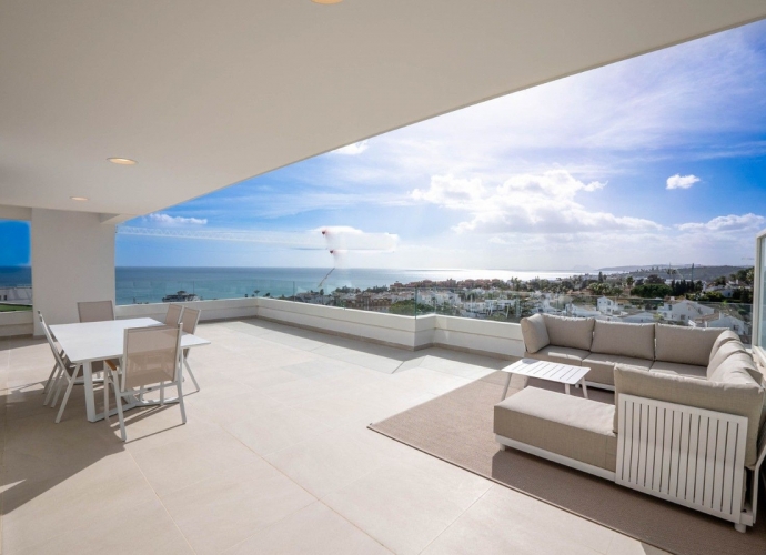 Apartment Penthouse in Estepona - 2