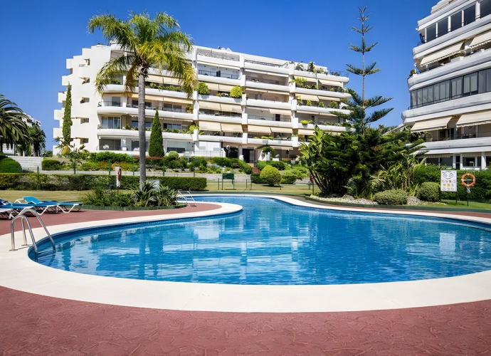 Apartamento Planta Media en Guadalmina Alta - 2