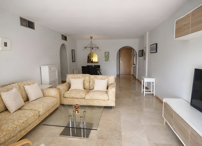 Apartamento Planta Media en Guadalmina Alta - 4