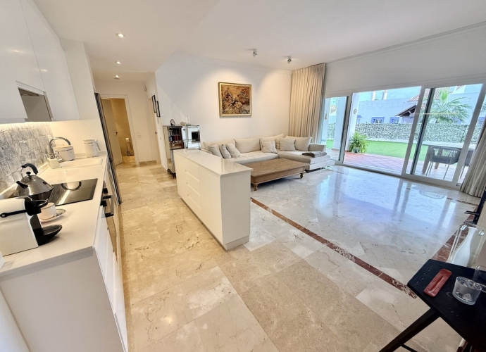Apartamento Planta Baja en Benahavís - 3