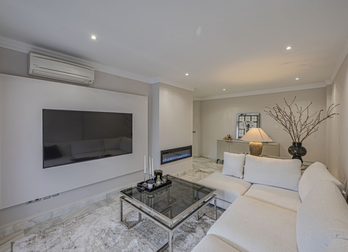Apartamento Planta Media en Benahavís - 2