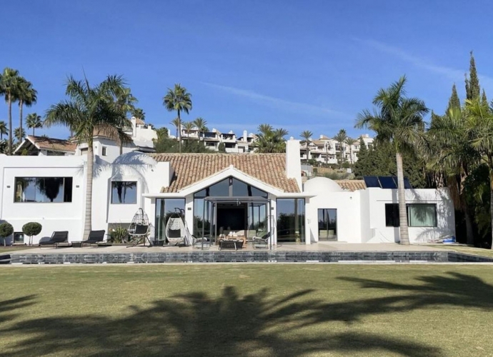 Villa Detached in Benahavís - 1
