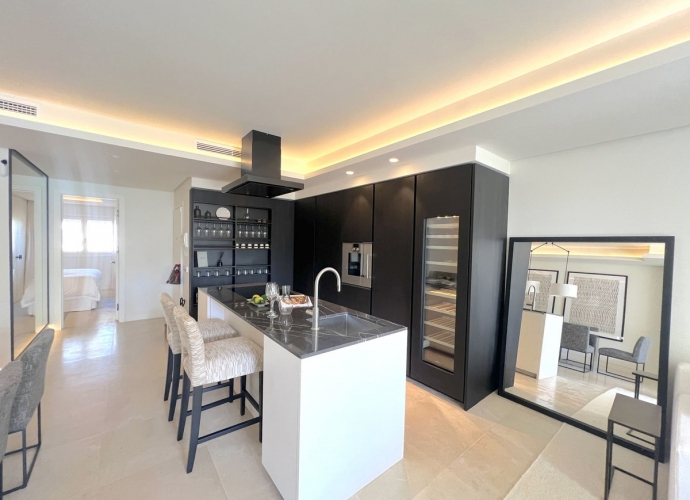 Apartment Ground Floor in The Golden Mile - 4