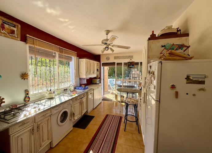 Villa Detached in Estepona - 7