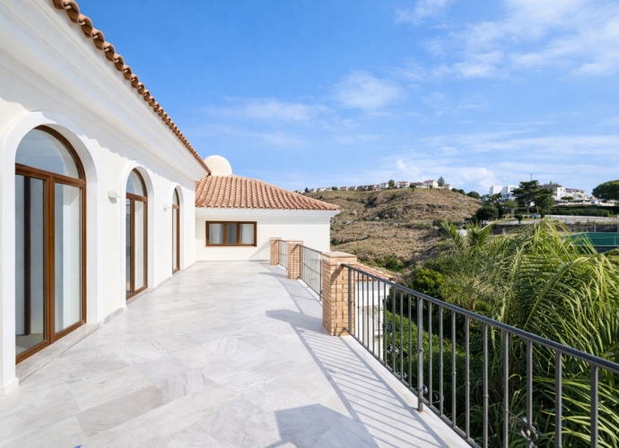 Villa Detached in Benahavís - 8