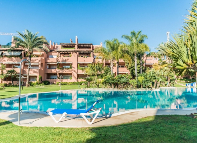 Appartement milieu d’Etage situé à Guadalmina Baja - 1
