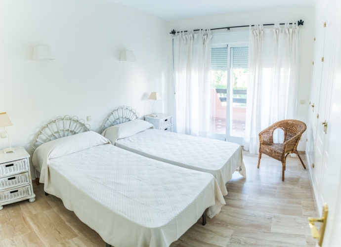 Appartement milieu d’Etage situé à Guadalmina Baja - 9