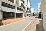 Commercial Commercial Premises in Puerto Banús - 2 - slides