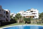 Apartment Middle Floor in Elviria El Manantial de Santa María Golf  - 1 - slides