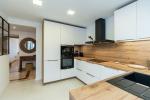 Apartment Middle Floor in Elviria Hacienda Playa  - 6 - slides