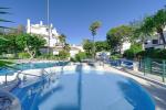 Apartment Middle Floor in Elviria Golden Beach  - 5 - slides