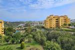 Apartamento Planta Media en New Golden Mile - 2 - slides