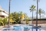 Apartment Middle Floor in Los Monteros - 3 - slides