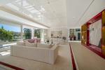 Villa Detached in Aloha - 3 - slides