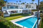 Villa Detached in Los Monteros - 4 - slides