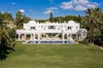 Villa Detached in Los Monteros - 1 - slides
